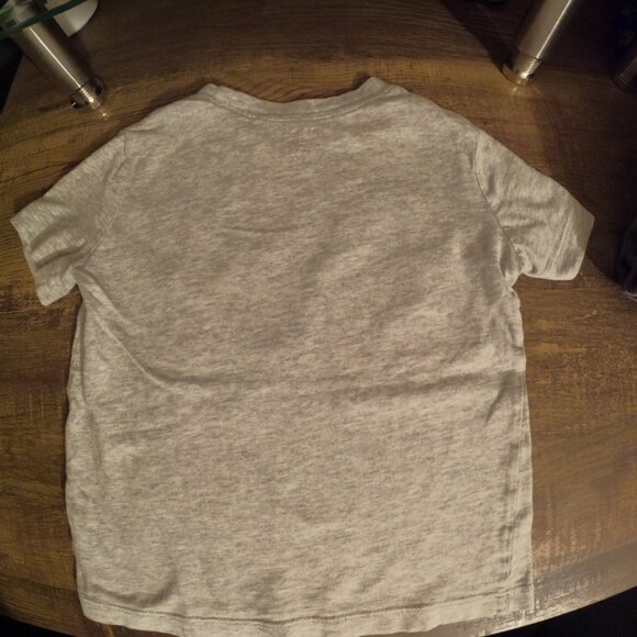 18 mon to 2T clothes - Picture 9 of 14